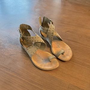 American Rag Cie sandals SIZE 8